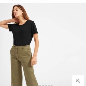 Everlane Box Cut Tee Black size Small